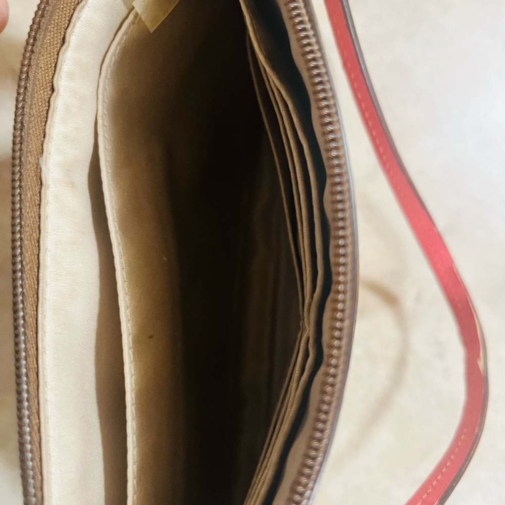 Coach Signature Brown Wristlet with Red Trim - Picture 4 of 7